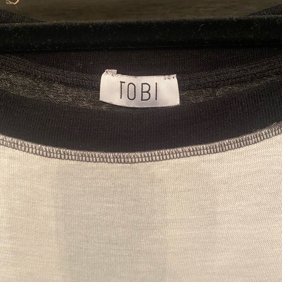 Tobi leather patch sweater shirt - Picture 3 of 5